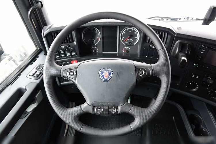 Scania R 450 / RETARDER / HYDRAULIKA / BEZ EGR / ALUFELGI / PO KONTRAKCIE SERWISOWYM / SPROWADZONA zdjęcie 28