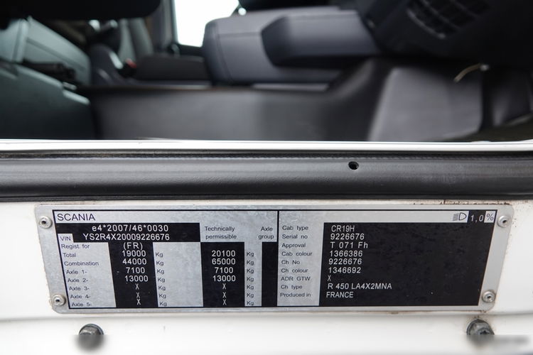 Scania R 450 / RETARDER / HYDRAULIKA / BEZ EGR / ALUFELGI / PO KONTRAKCIE SERWISOWYM / SPROWADZONA zdjęcie 37
