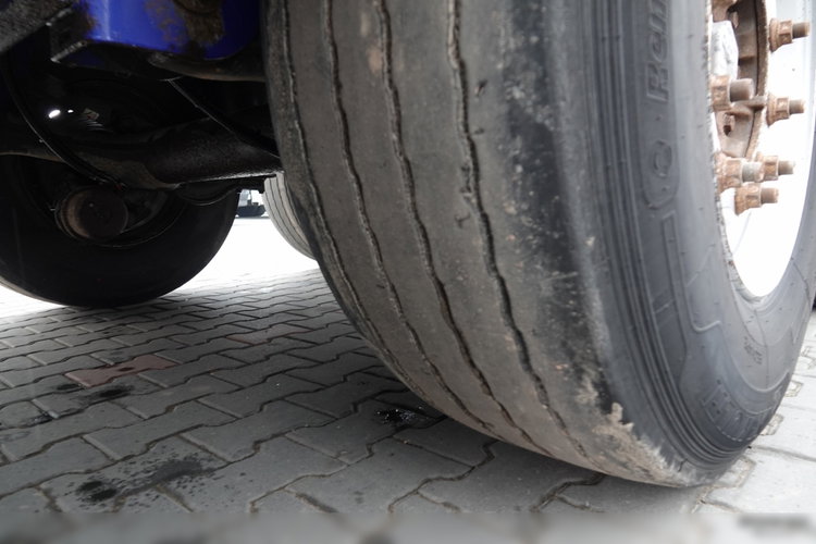 LECITRAILER / KONTENER / KOFFER / OTWIERANE BOKI / MOCNA PODŁOGA SZYNA DESKA zdjęcie 25