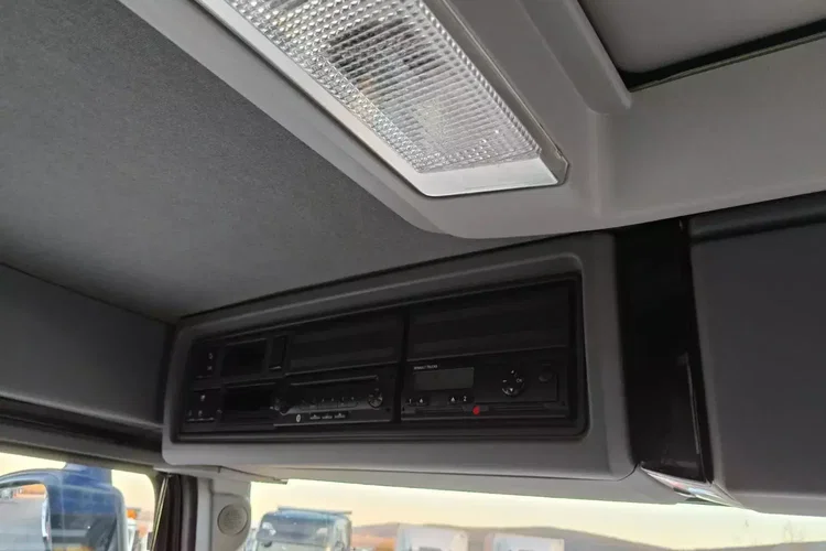 Renault C480 SILNIK 13L / 8x4 / WYWROTKA / HYDRAULICZNA TYLNA KLAPA / zdjęcie 24