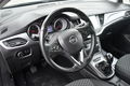 samochód osobowy Opel zdjęcie 10