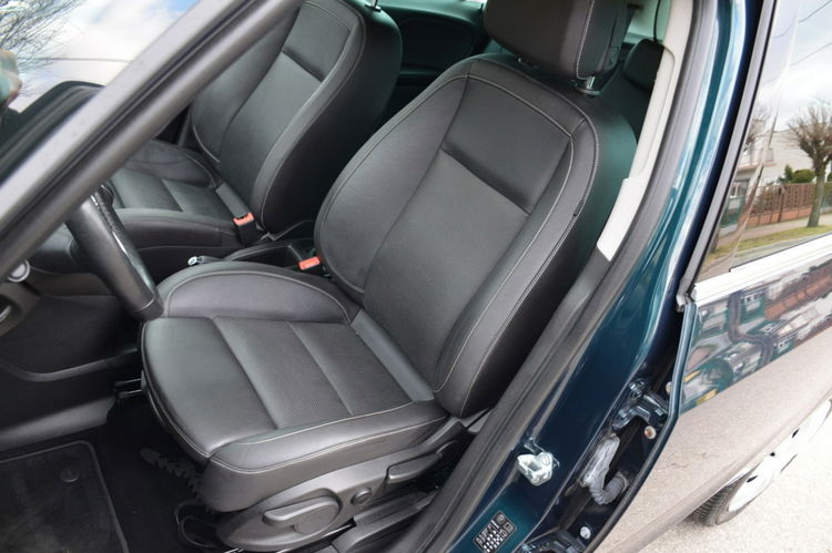Opel Zafira Zarejestrowana 1.4T+Gaz Serwis 100% Org.lakier 7 foteli Navi Skóra zdjęcie 21