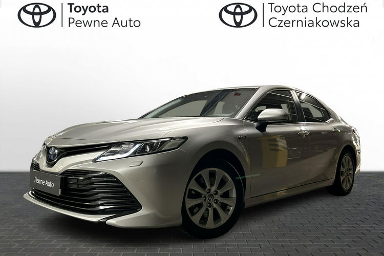 Toyota Camry 2.5 HSD 218KM COMFORT, salon Polska, gwarancja, FV23% zdjęcie 1