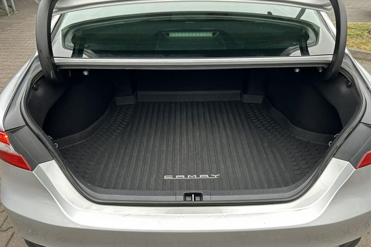 Toyota Camry 2.5 HSD 218KM COMFORT, salon Polska, gwarancja, FV23% zdjęcie 12