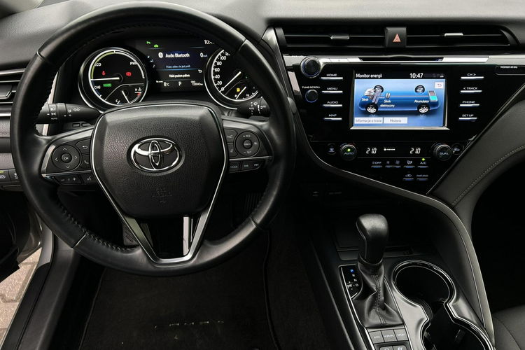 Toyota Camry 2.5 HSD 218KM COMFORT, salon Polska, gwarancja, FV23% zdjęcie 15
