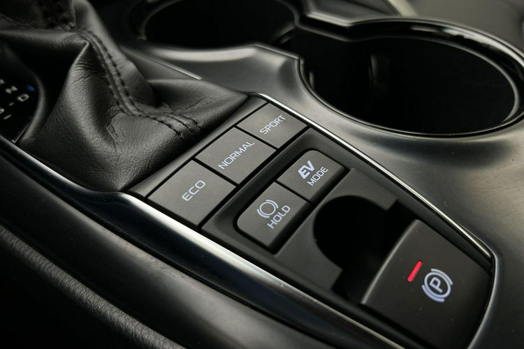 Toyota Camry 2.5 HSD 218KM COMFORT, salon Polska, gwarancja, FV23% zdjęcie 24