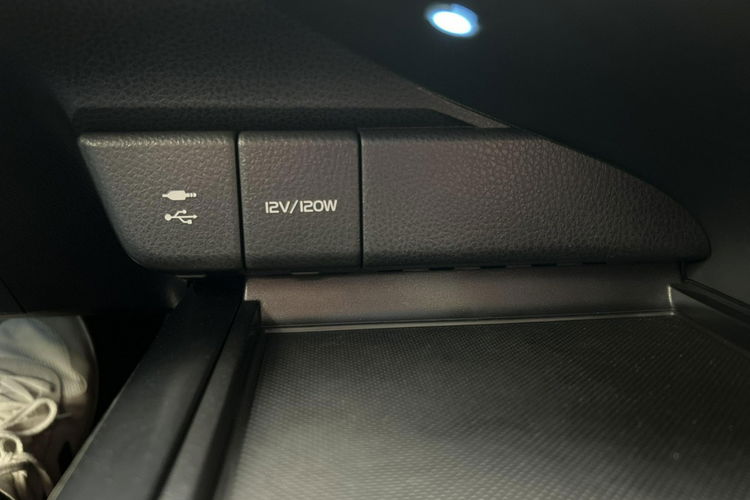 Toyota Camry 2.5 HSD 218KM COMFORT, salon Polska, gwarancja, FV23% zdjęcie 27