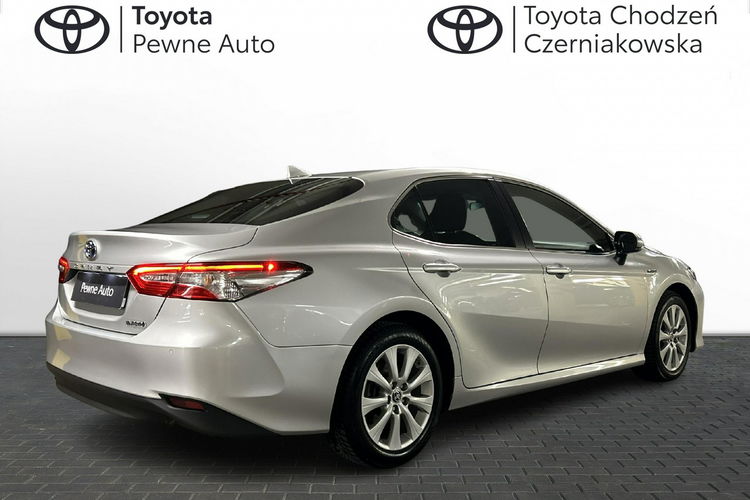 Toyota Camry 2.5 HSD 218KM COMFORT, salon Polska, gwarancja, FV23% zdjęcie 5