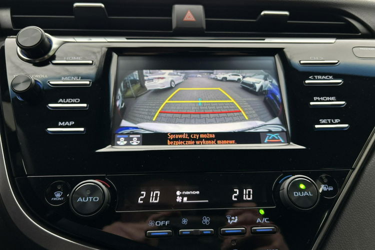 Toyota Camry 2.5 HSD 218KM COMFORT, salon Polska, gwarancja, FV23% zdjęcie 25