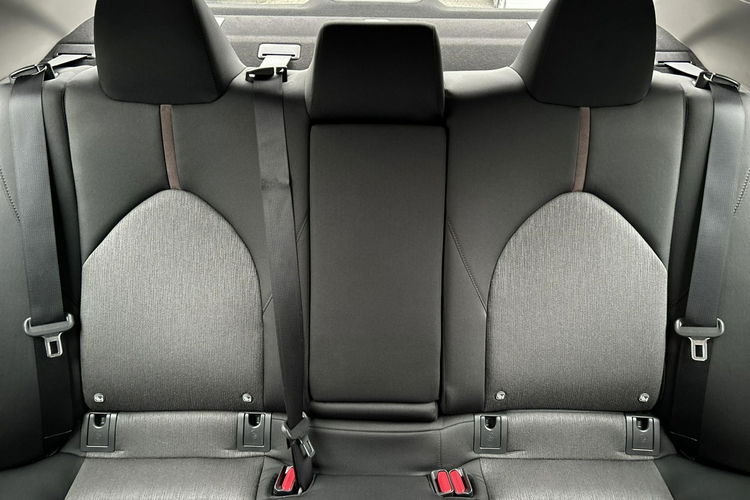 Toyota Camry 2.5 HSD 218KM COMFORT, salon Polska, gwarancja, FV23% zdjęcie 30