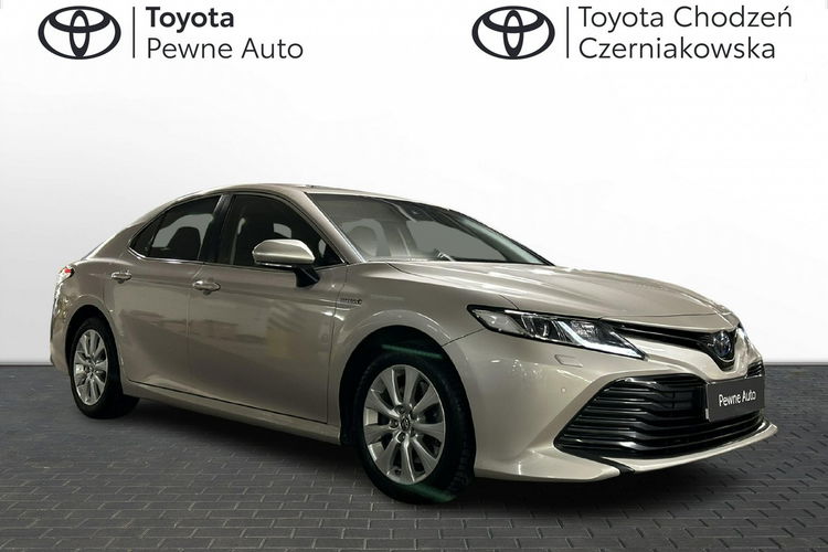 Toyota Camry 2.5 HSD 218KM COMFORT, salon Polska, gwarancja, FV23% zdjęcie 7