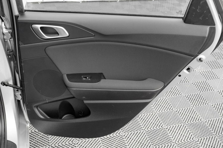 Kia Cee'd DW7HN40#1.6 CRDi S Cz.park Bluetooth Tempomat Salon PL VAT23% zdjęcie 28