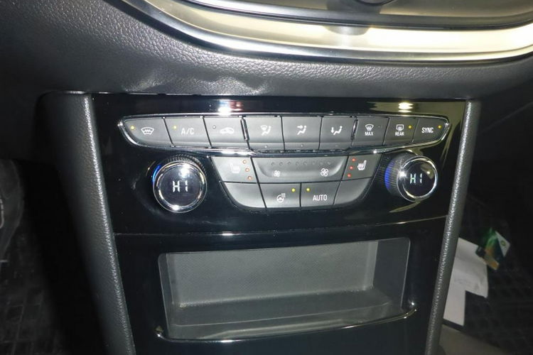 Opel Astra Salon Polska Poleasingowy I właściciel Serwis ASO VAT 23% Bezwypadkowy zdjęcie 7