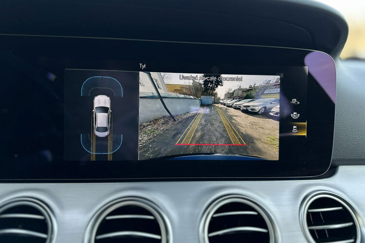 Mercedes E 220 Salon Polska Poleasingowy I właściciel Serwis ASO VAT 23% Bezwypadkowy zdjęcie 17