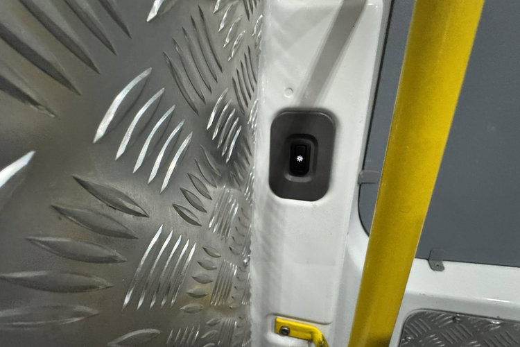 Volkswagen Crafter Salon Polska Poleasingowy I właściciel Serwis ASO VAT 23% Bezwypadkowy zdjęcie 15