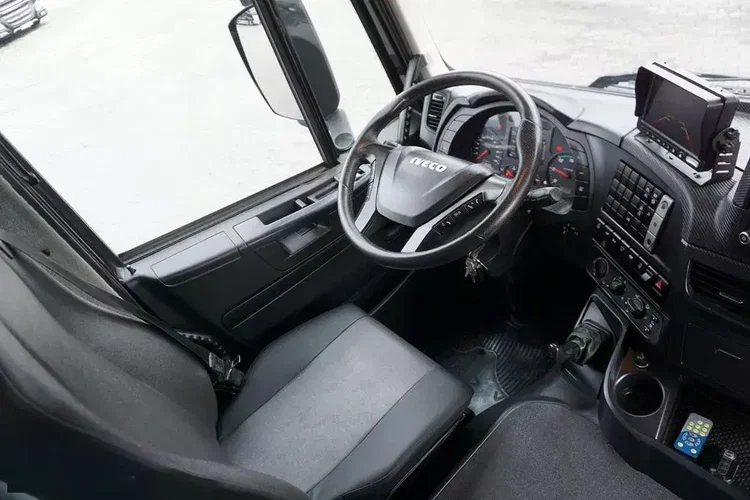 Iveco TRAKKER / 480 / E 6 / WYWROTKA / 8 X 4 / HYDROBURTA / RETARDER zdjęcie 13