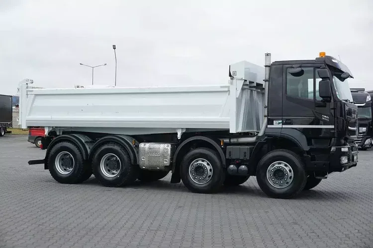 Iveco TRAKKER / 480 / E 6 / WYWROTKA / 8 X 4 / HYDROBURTA / RETARDER zdjęcie 39