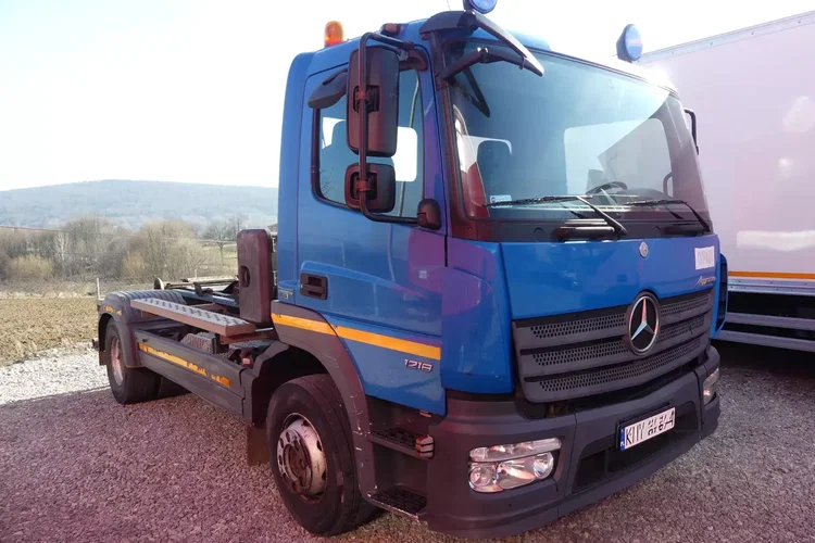 Mercedes ATEGO 1218 / HAKOWIEC / EURO 6 / MANUAL / zdjęcie 6