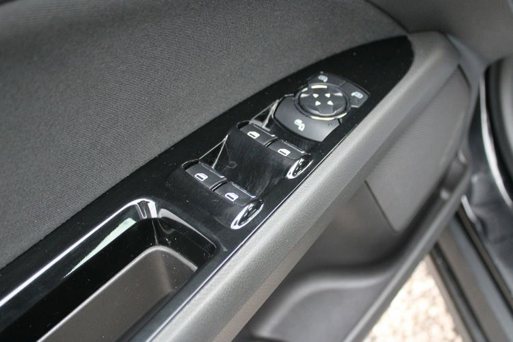 Ford Mondeo Trend F-vat Kamera Gwarancja Salon Polska Automat zdjęcie 12