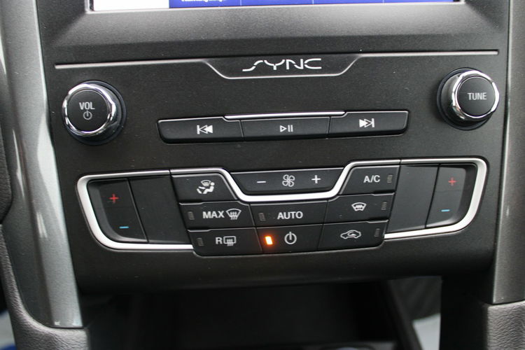 Ford Mondeo Trend F-vat Kamera Gwarancja Salon Polska Automat zdjęcie 19