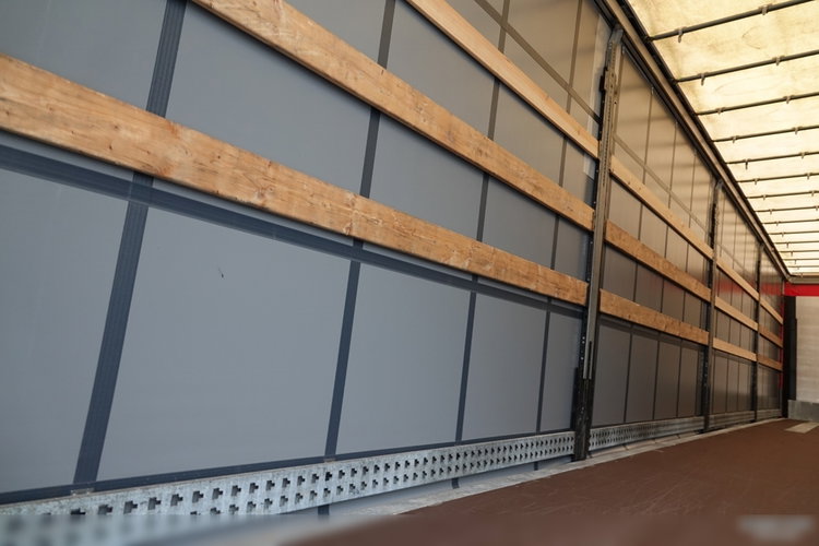 Schmitz -CARGOBULL / FIRANKA / STANDARD / OŚ PODNOSZONA / 2018 ROK / MAŁO UŻYWANA  zdjęcie 16