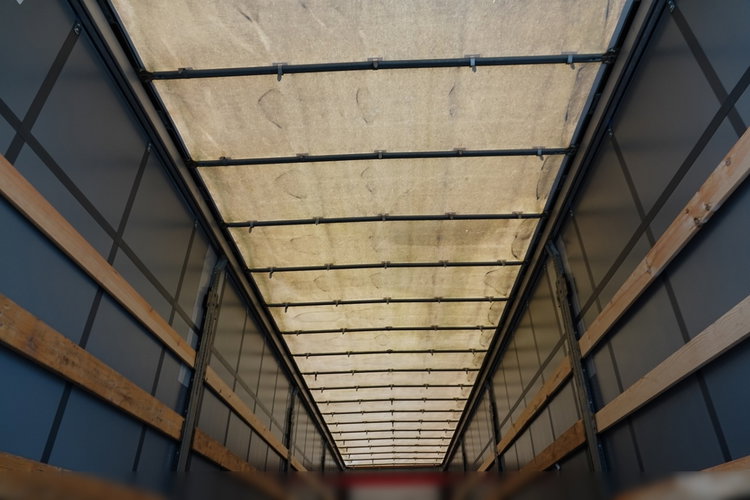 Schmitz -CARGOBULL / FIRANKA / STANDARD / OŚ PODNOSZONA / 2018 ROK / MAŁO UŻYWANA  zdjęcie 18