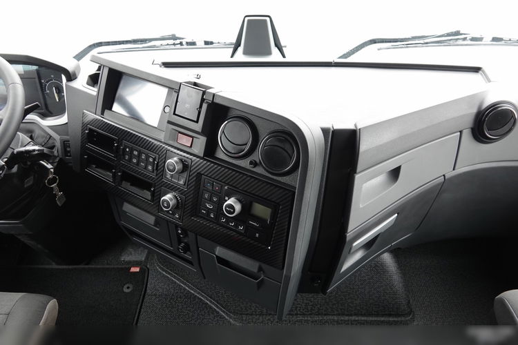 Renault T 520 / 13 L / RETARDER / KLIMA POSTOJOWA / OPONY 100% / PO KONTRAKCIE SERWISOWYM zdjęcie 31
