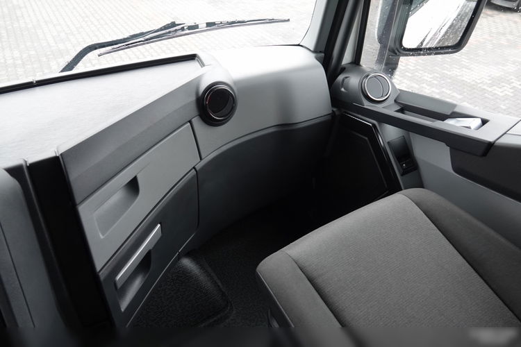 Renault T 520 / 13 L / RETARDER / KLIMA POSTOJOWA / OPONY 100% / PO KONTRAKCIE SERWISOWYM zdjęcie 32