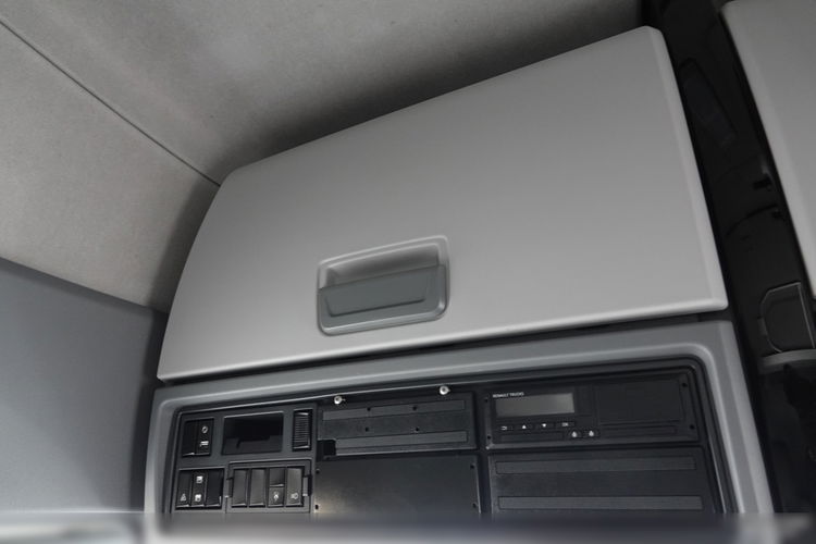 Renault T 520 / 13 L / RETARDER / KLIMA POSTOJOWA / OPONY 100% / PO KONTRAKCIE SERWISOWYM zdjęcie 33