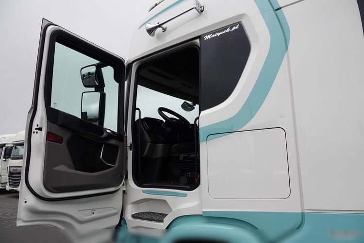 Scania R 450 / RETARDER / KLIMA POSTOJOWA / CAŁA NA PODUSZKACH / ALUSY / OPONY 100 % / SPROWADZONA / PO KONTRAKCIE SERWISOWYM zdjęcie 22