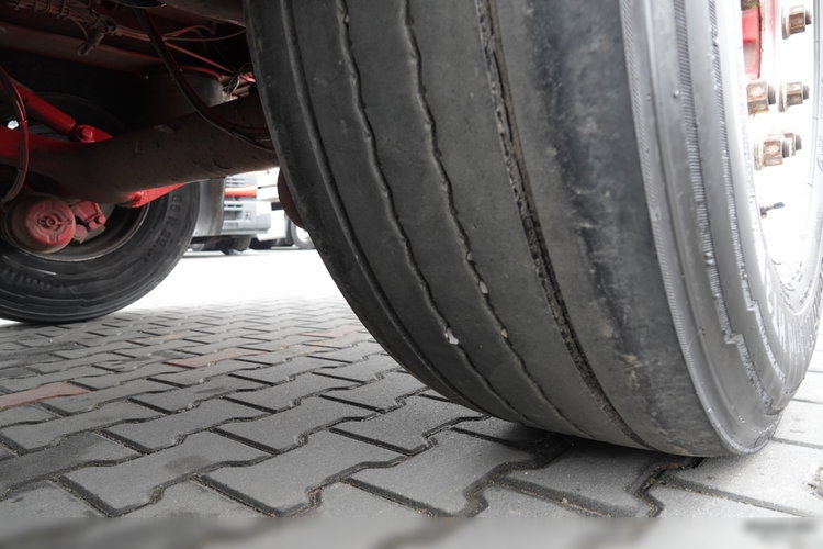 STAS WYWROTKA / 34m3 / 2020 ROK / WAGA: 5400 KG / OSIE JOST/ OŚ PODNOSZONA zdjęcie 19