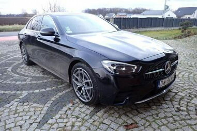 Mercedes E 220 Salon Polska Poleasingowy I właściciel Serwis ASO VAT 23% Bezwypadkowy zdjęcie 2