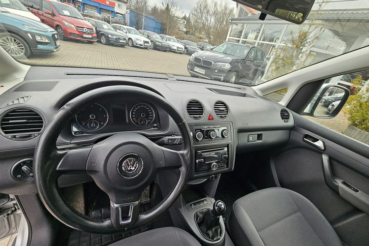 Volkswagen Caddy 5 osobowy, hak, klimatyzacja, zdjęcie 18