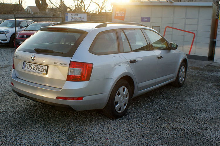 Skoda Octavia zdjęcie 7