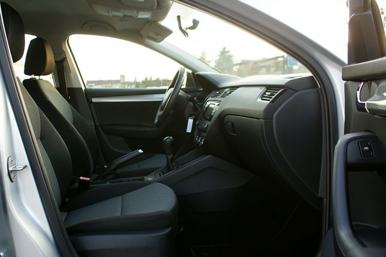 Skoda Octavia zdjęcie 9