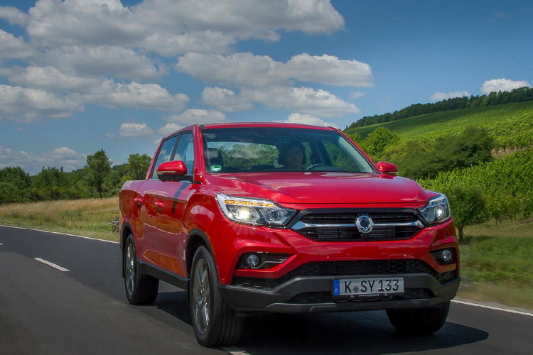SSANGYONG Musso Grand 2.2 e-XDi Crystal 4WD zdjęcie 2