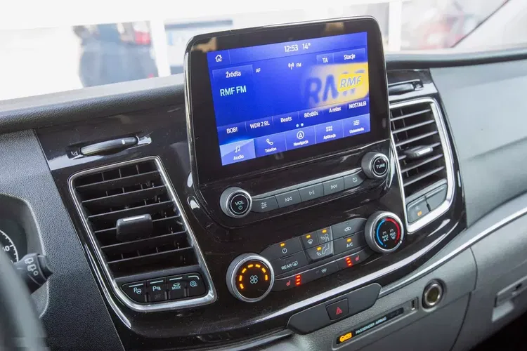 Ford tourneo-custom zdjęcie 15
