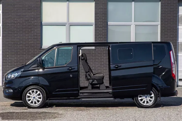Ford tourneo-custom zdjęcie 4
