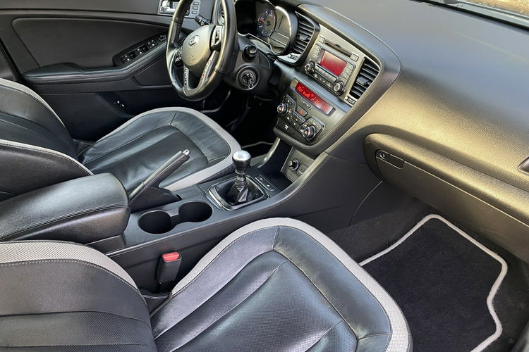 Kia Optima +LIFT+LEDY przód i tył+PODGRZEWANE i WENTYLOWANE fotele+SKÓRA+tempomat zdjęcie 27