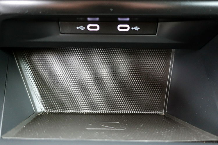 Volkswagen Golf 1.5 eTSI ACC+DSG+Led+Podgrz.Kierow ASO GWARANCJA I-wł Kraj Bezwyp F23% 4x2 zdjęcie 16