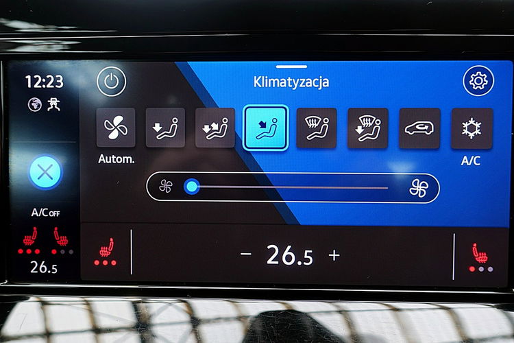 Volkswagen Golf 1.5 eTSI ACC+DSG+Led+Podgrz.Kierow ASO GWARANCJA I-wł Kraj Bezwyp F23% 4x2 zdjęcie 36