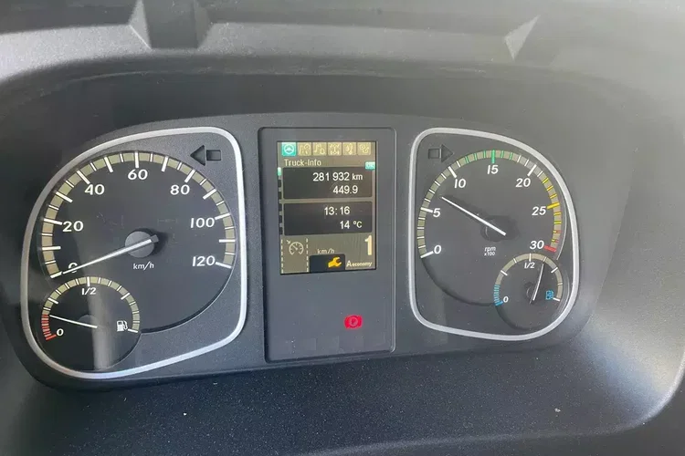 Mercedes ATEGO 816 Na poduszkach zdjęcie 9