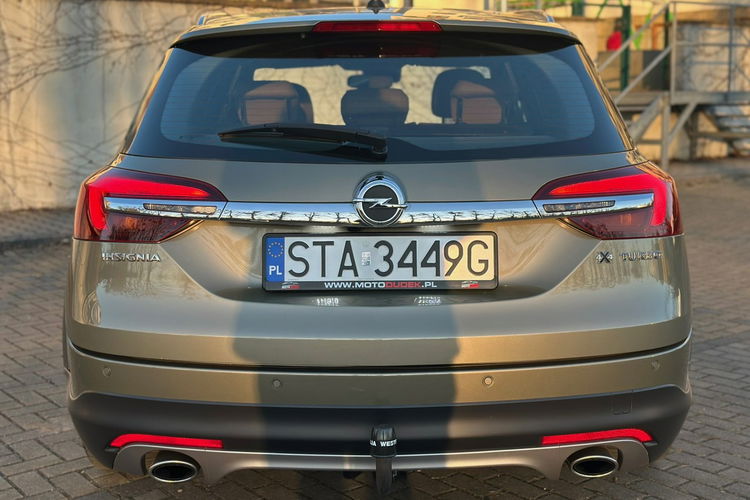 Opel Insignia 2.0 Turbo 4x4 MAXX Country zdjęcie 12