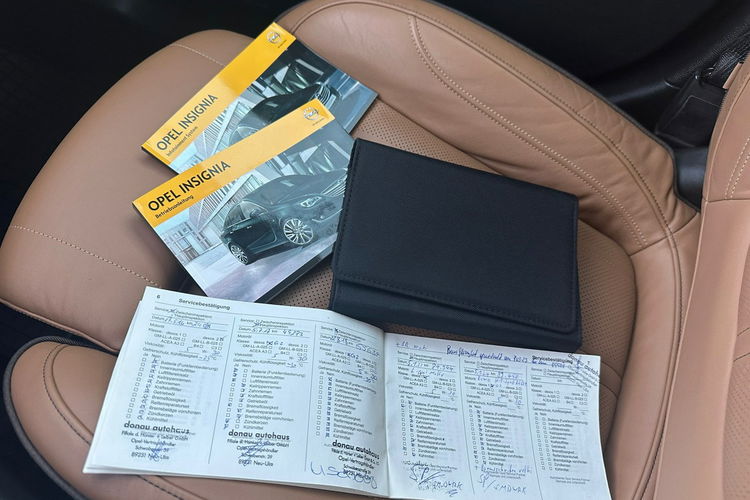 Opel Insignia 2.0 Turbo 4x4 MAXX Country zdjęcie 31
