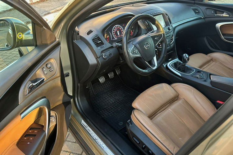 Opel Insignia 2.0 Turbo 4x4 MAXX Country zdjęcie 5