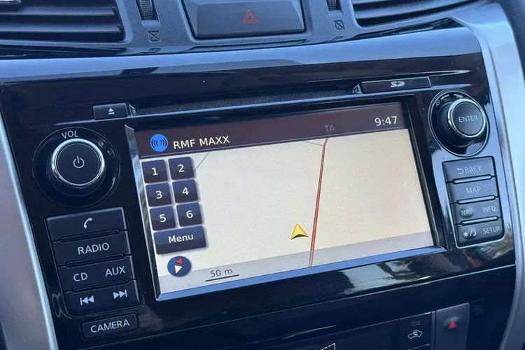 Nissan navara zdjęcie 27