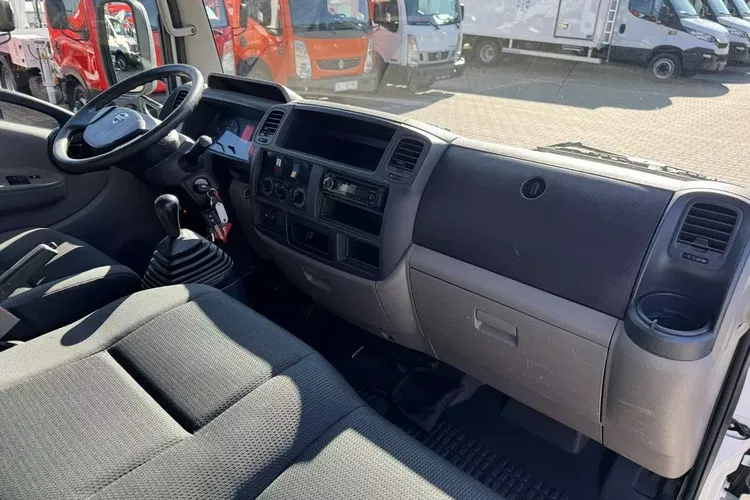 Nissan Cabstar zdjęcie 40