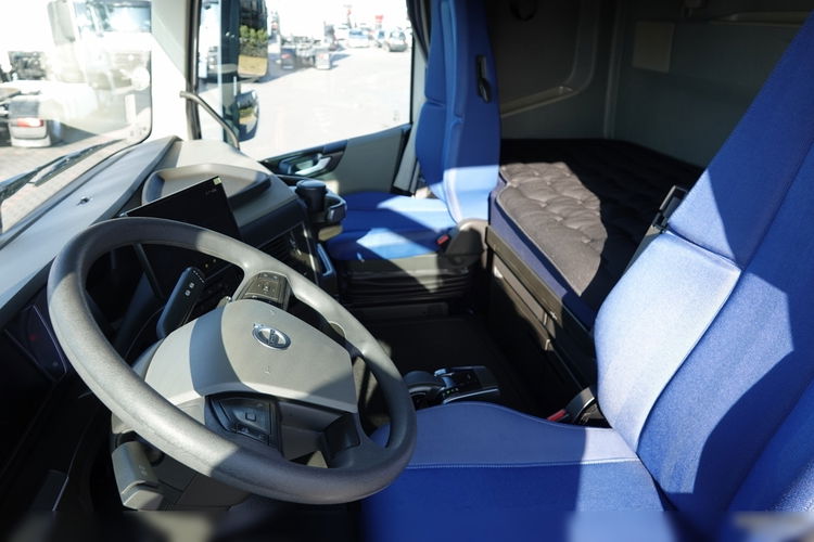 Volvo FH 460 / 85.000 KM / PO ZŁOTYM KONTRAKCIE SERWISOWYM  zdjęcie 23
