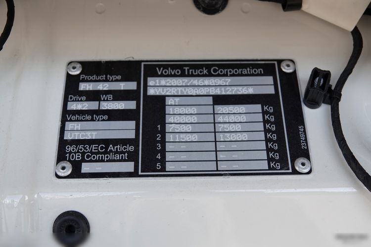 Volvo FH 460 / 85.000 KM / PO ZŁOTYM KONTRAKCIE SERWISOWYM  zdjęcie 36