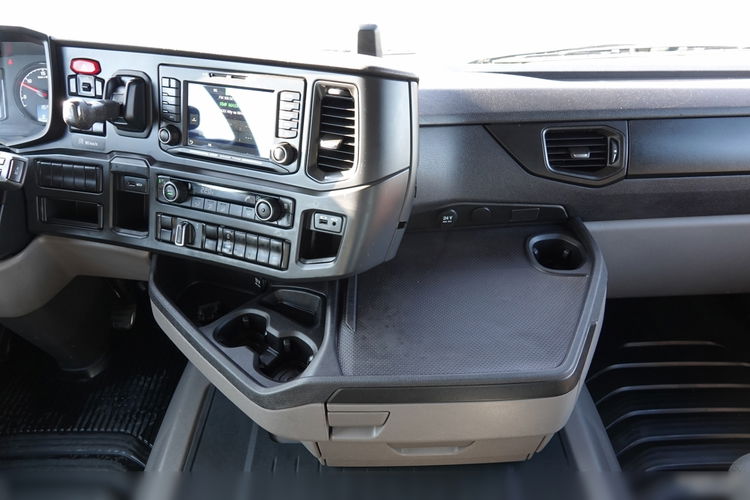 Scania R 450 / RETARDER / KLIMA POSTOJOWA / OPONY 100% / PO KONTRAKCIE SERWISOWYM  zdjęcie 32